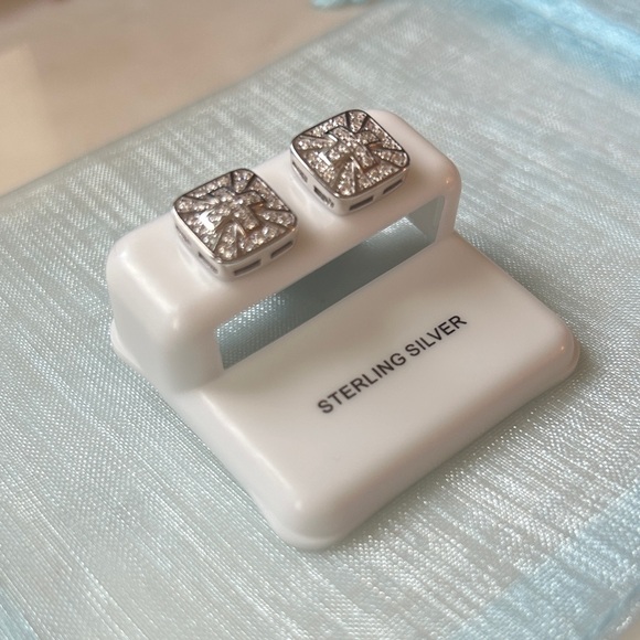 Moissanite 925 Sterling Silver Square cross earrings - Picture 1 of 5